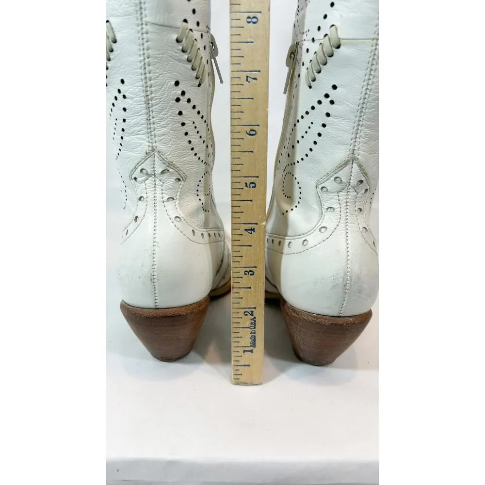 BCBGIRLS White Leather Cowgirl Boots Size 5.5-6 Bohemian Western